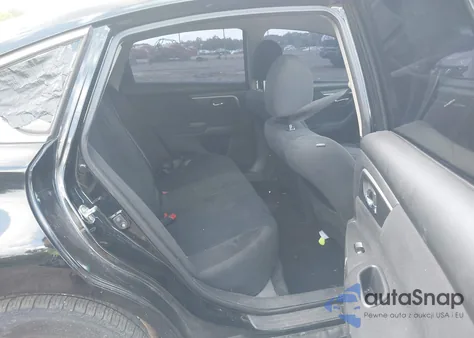 2015 Nissan Altima 2.5 Sv из США, поврежденный, VIN 1N4AL3AP6FC116213